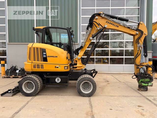 2019 Zeppelin ZM70 wheel excavator side view