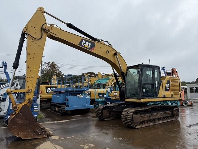 2018 Caterpillar 320GC crawler excavator, side profile view