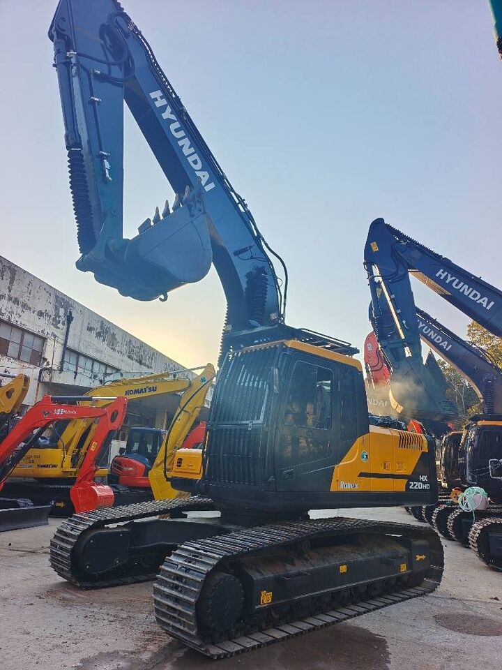 2025 Hyundai HX220HD crawler excavator, front three-quarter view 2025 Hyundai HX220HD crawler excavator, front three-quarter view