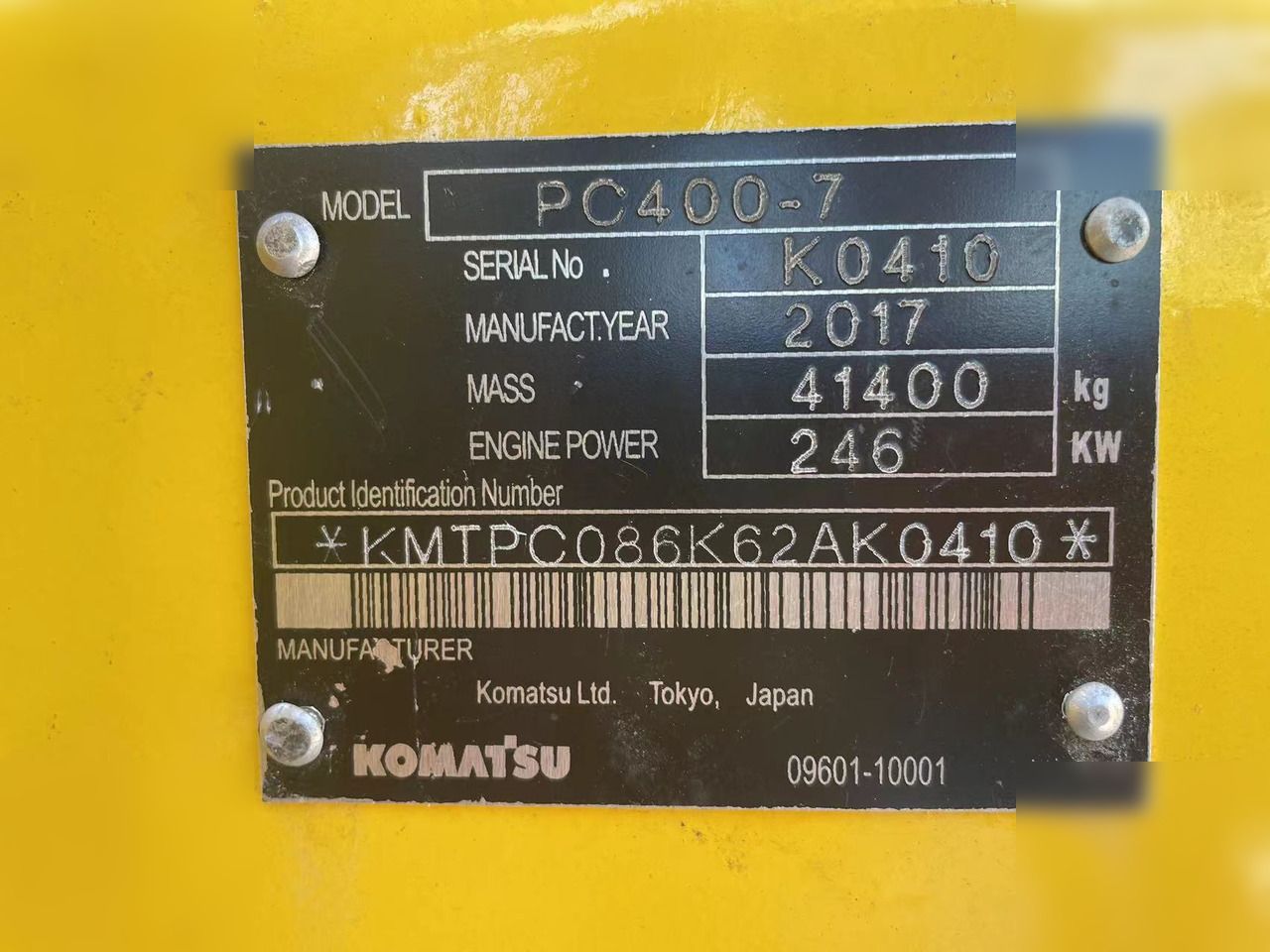 2017 Komatsu PC400-7 crawler excavator identification plate