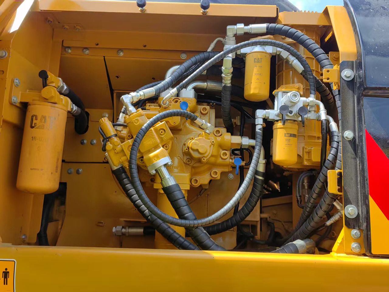 2020 Caterpillar 340D crawler excavator engine compartment view