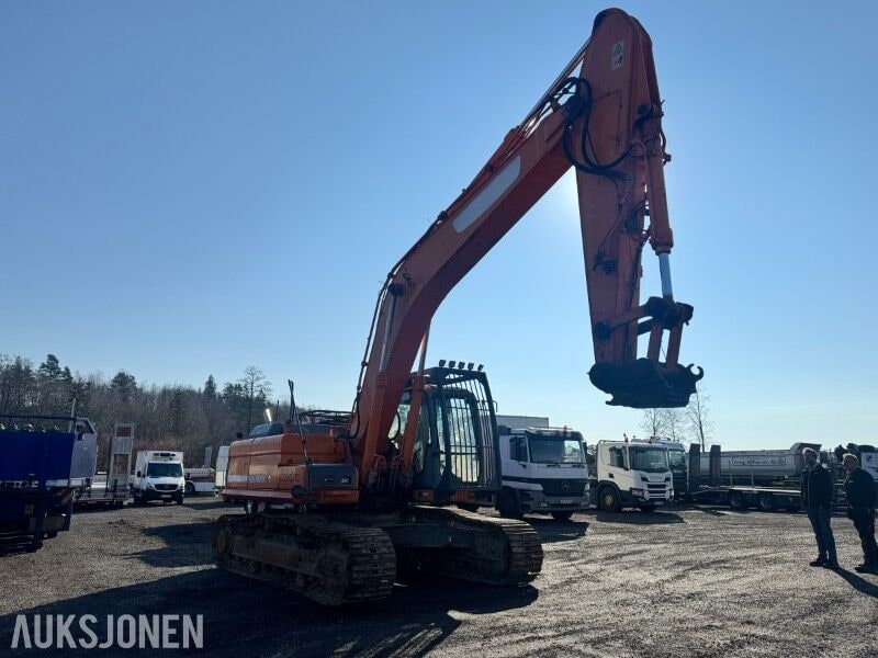 2010 Doosan DX300LC crawler excavator, side view