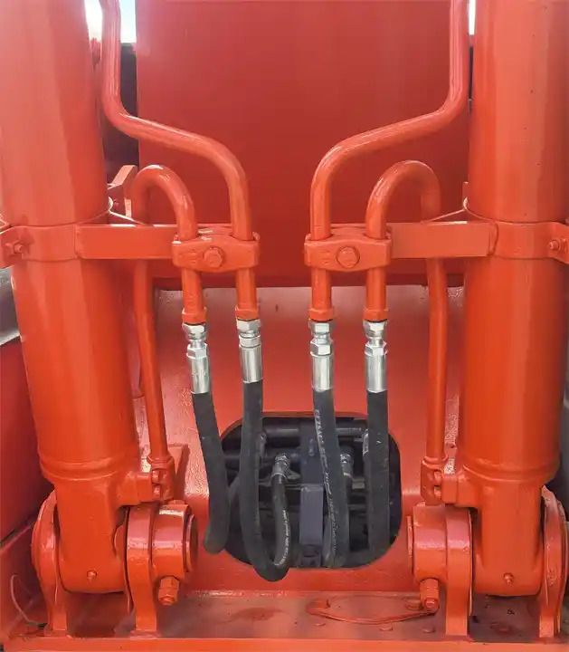 2019 Hitachi ZX120 crawler excavator hydraulic boom cylinders detail
