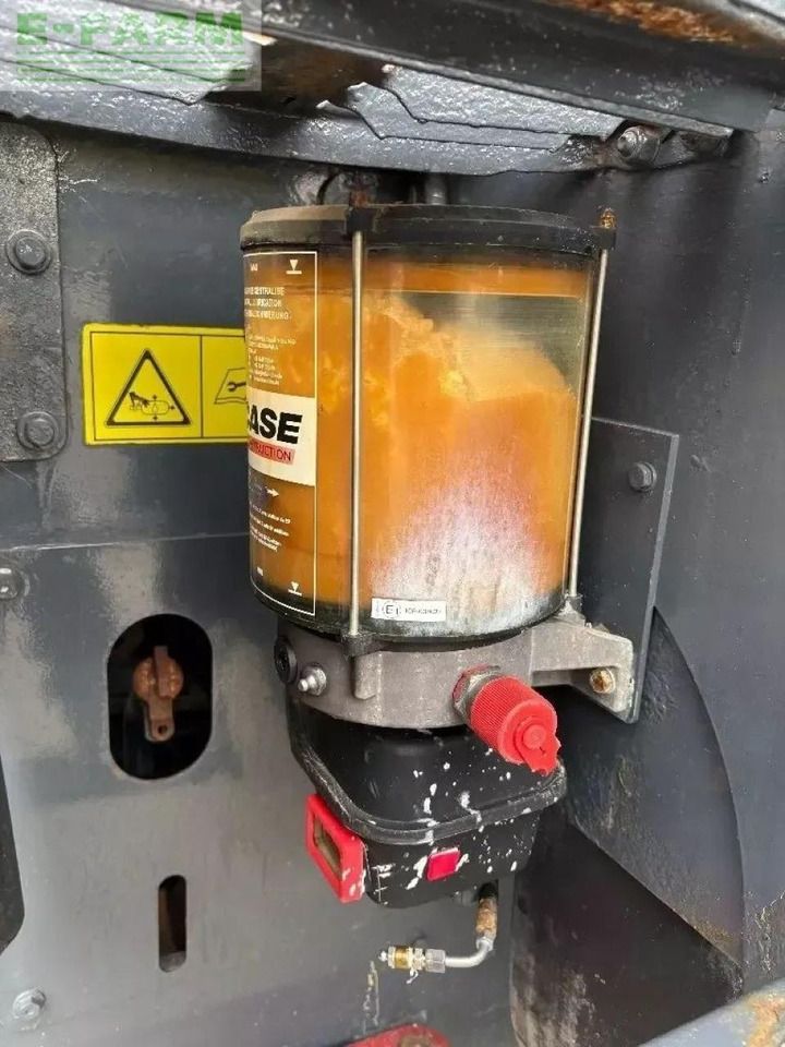 2017 CASE 721G automatic lubrication system reservoir 2017 CASE 721G automatic lubrication system reservoir