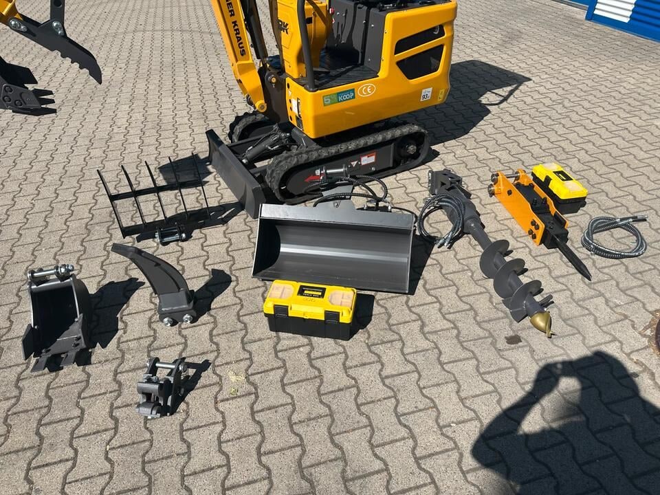 Berger Kraus BK900A Mini Excavator Berger Kraus BK900A Mini Excavator