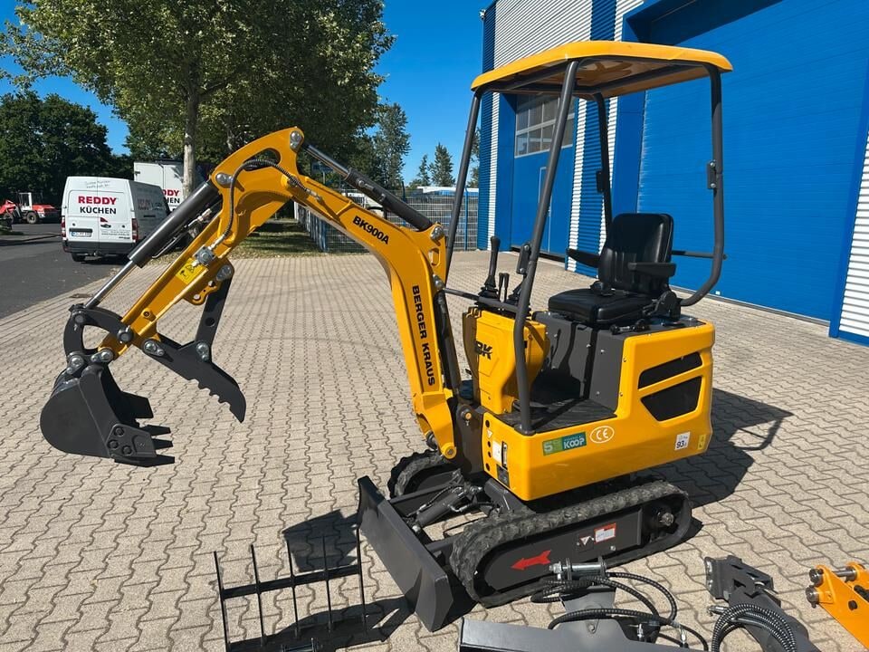 Berger Kraus BK900A Mini Excavator Berger Kraus BK900A Mini Excavator