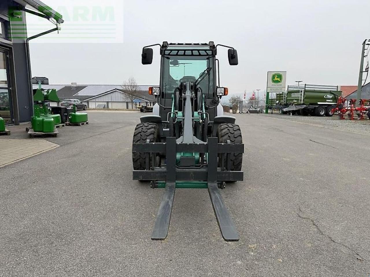 2023 Kramer KL255 mini excavator, front view with pallet forks 2023 Kramer KL255 mini excavator, front view with pallet forks