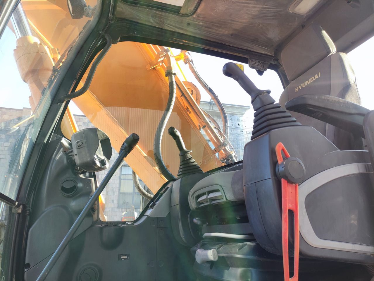 2015 Hyundai R220NLC-9A crawler excavator interior view