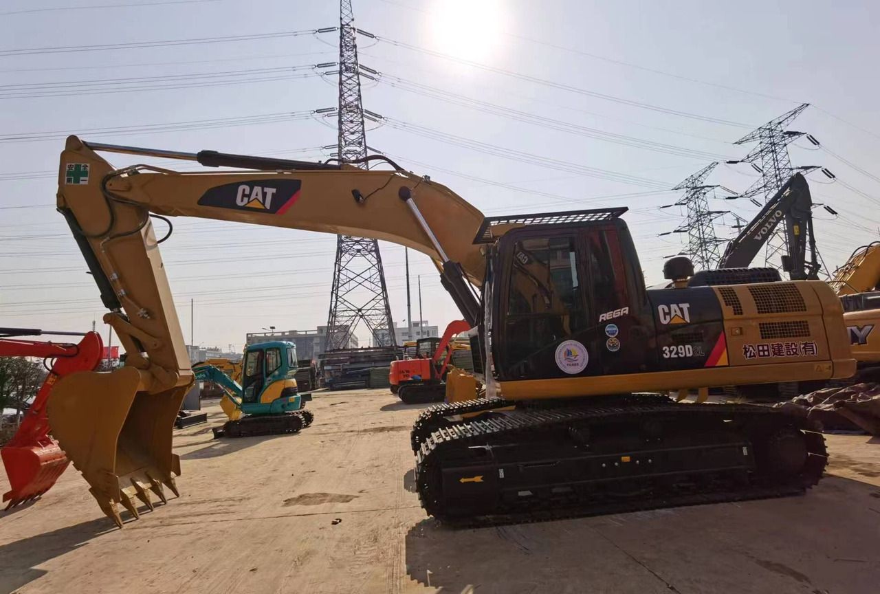 2020 Caterpillar 329D2L crawler excavator, side profile view
