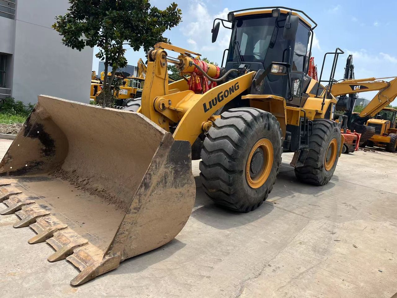 2023 LiuGong 856H wheel loader, front three-quarter view 2023 LiuGong 856H wheel loader, front three-quarter view
