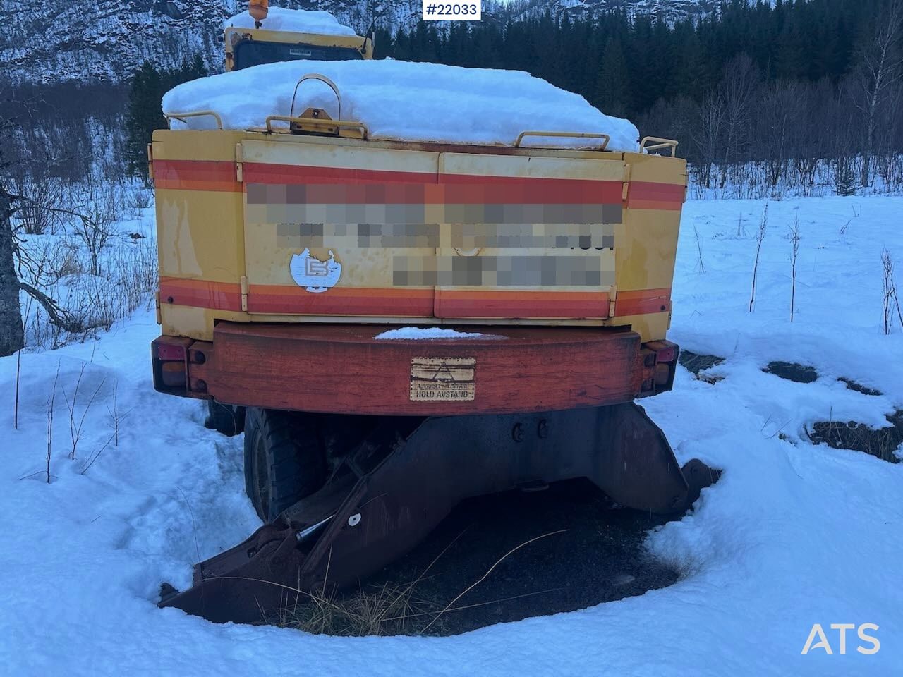 1991 Åkerman H7M wheel excavator, rear view