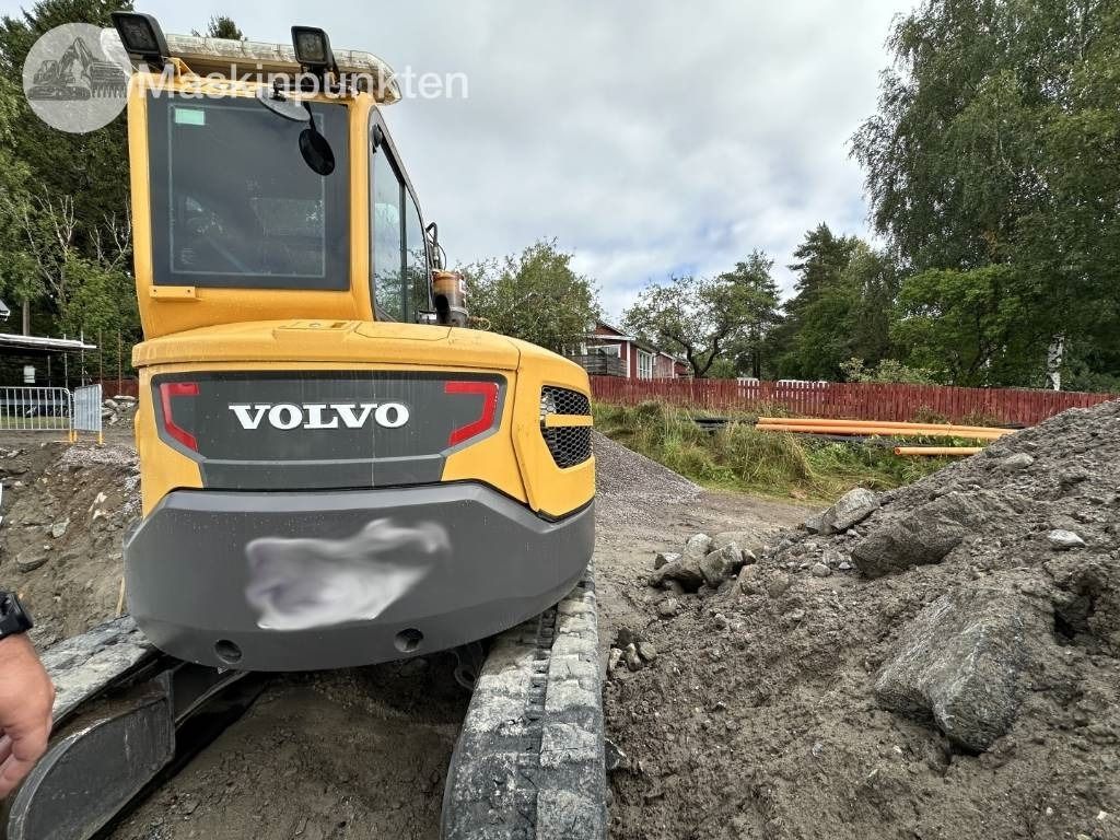2017 Volvo ECR58D mini excavator, rear view