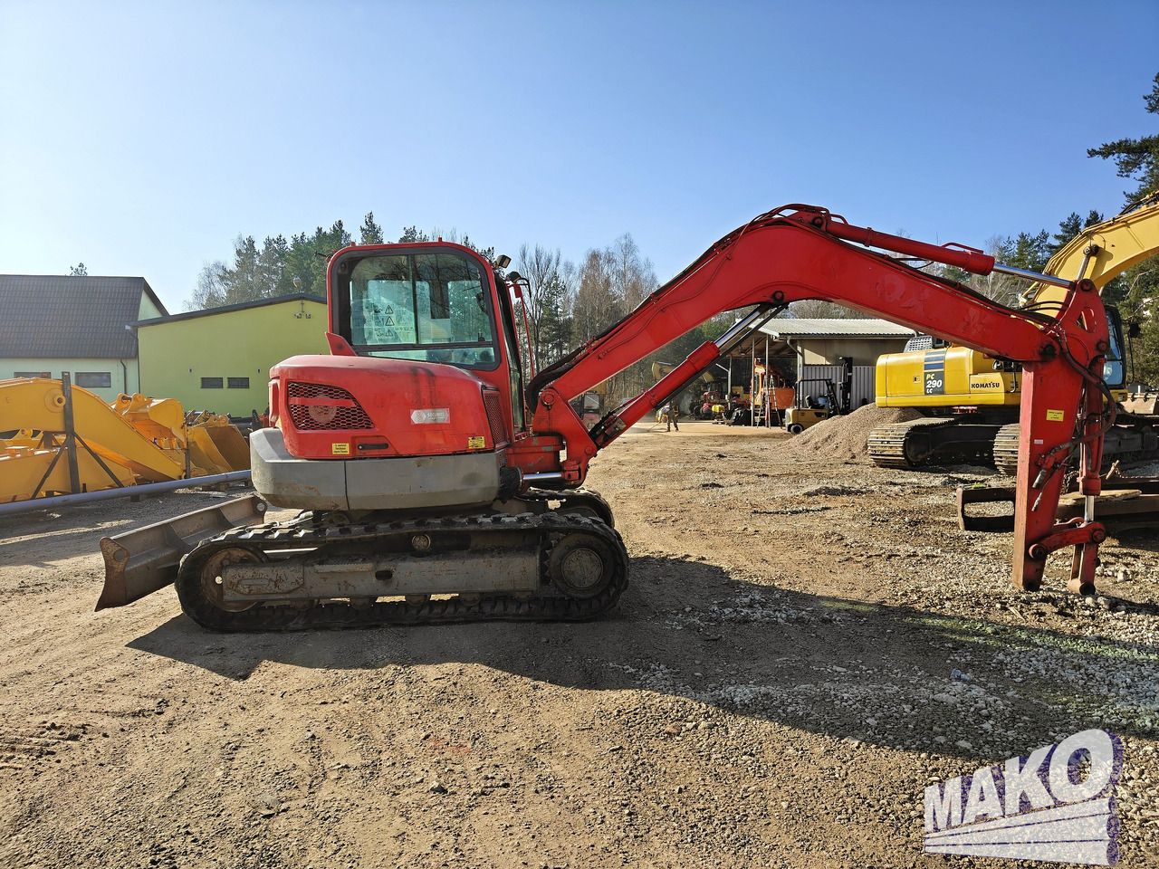 2017 Volvo ECR88D crawler excavator side view