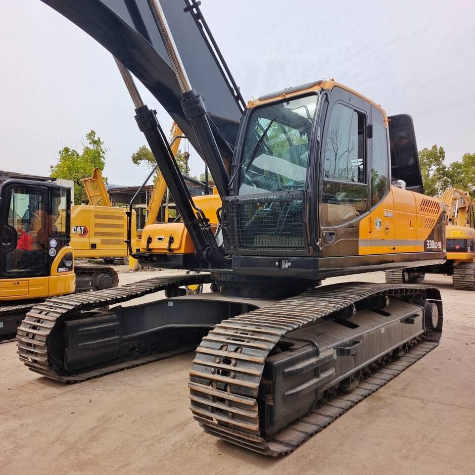 2025 Hyundai R330LC-9S crawler excavator, front three-quarter view 2025 Hyundai R330LC-9S crawler excavator, front three-quarter view