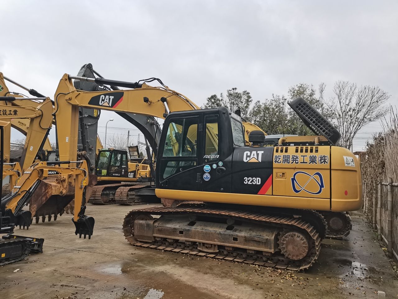 Caterpillar 323D Crawler Excavator