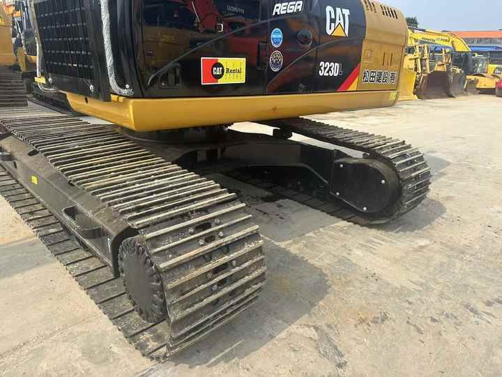 Caterpillar 323DL Crawler Excavator Caterpillar 323DL Crawler Excavator