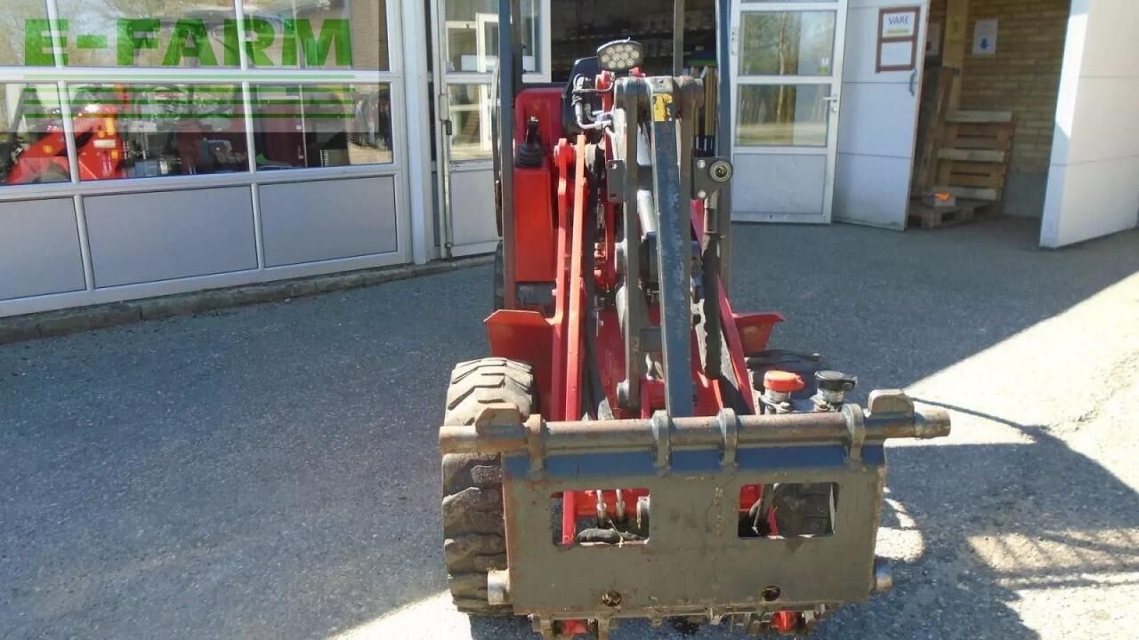 2021 Schäffer 2428 SLT mini excavator, front view 2021 Schäffer 2428 SLT mini excavator, front view