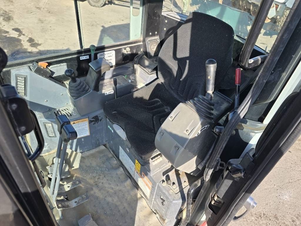 2018 Takeuchi TB23R mini excavator interior view