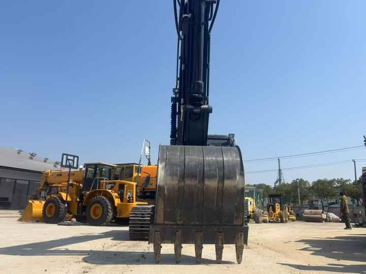 2024 Hyundai HX220L Rupsgraafmachine