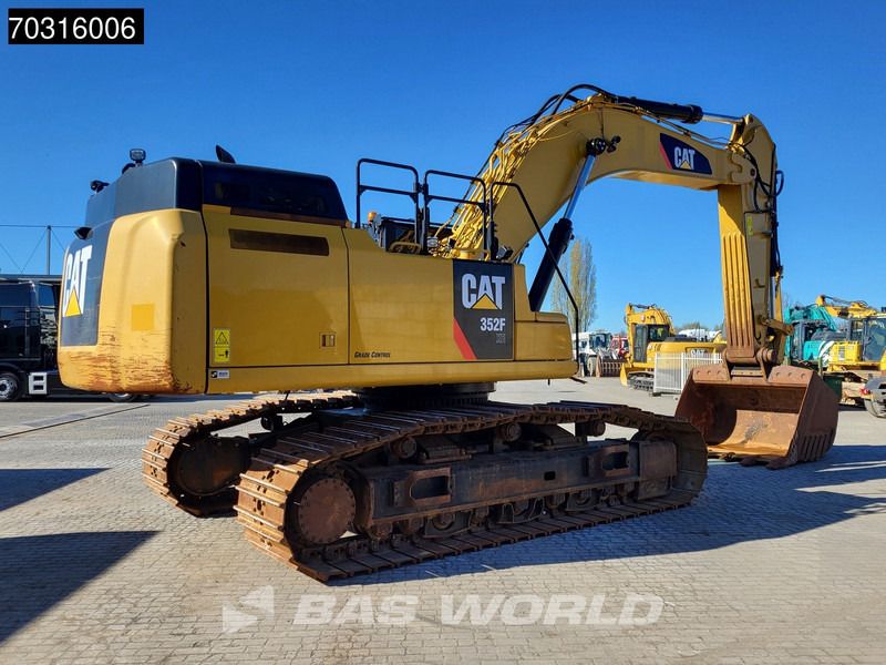 2017 Caterpillar 352F crawler excavator, side view