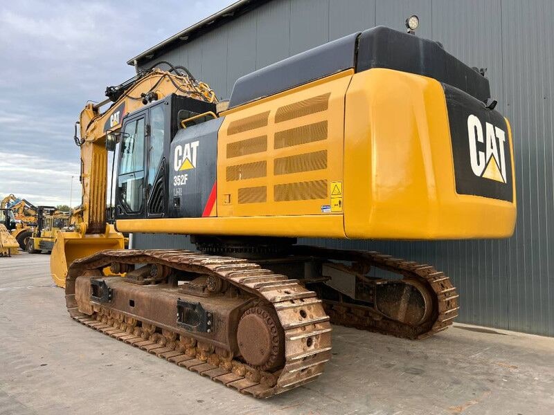 2015 Caterpillar 352F crawler excavator, rear three-quarter view