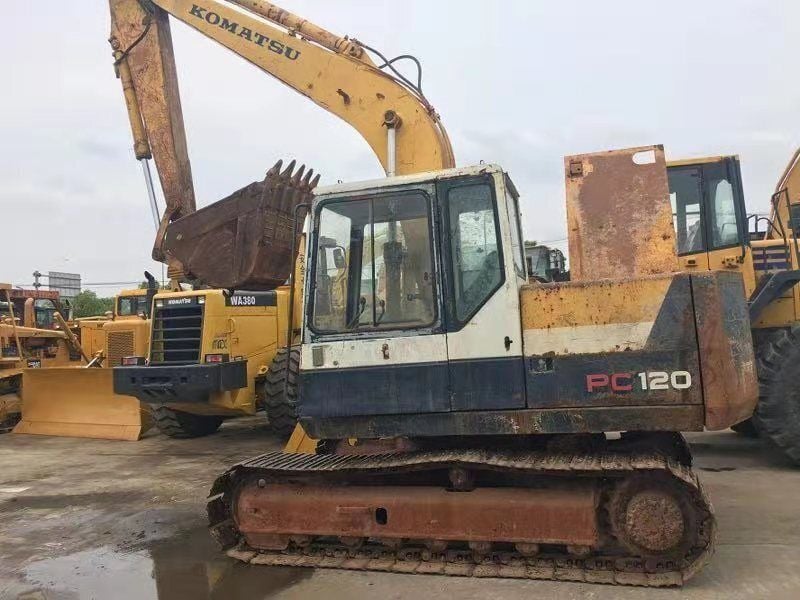 2016 Komatsu PC120-5 crawler excavator side view