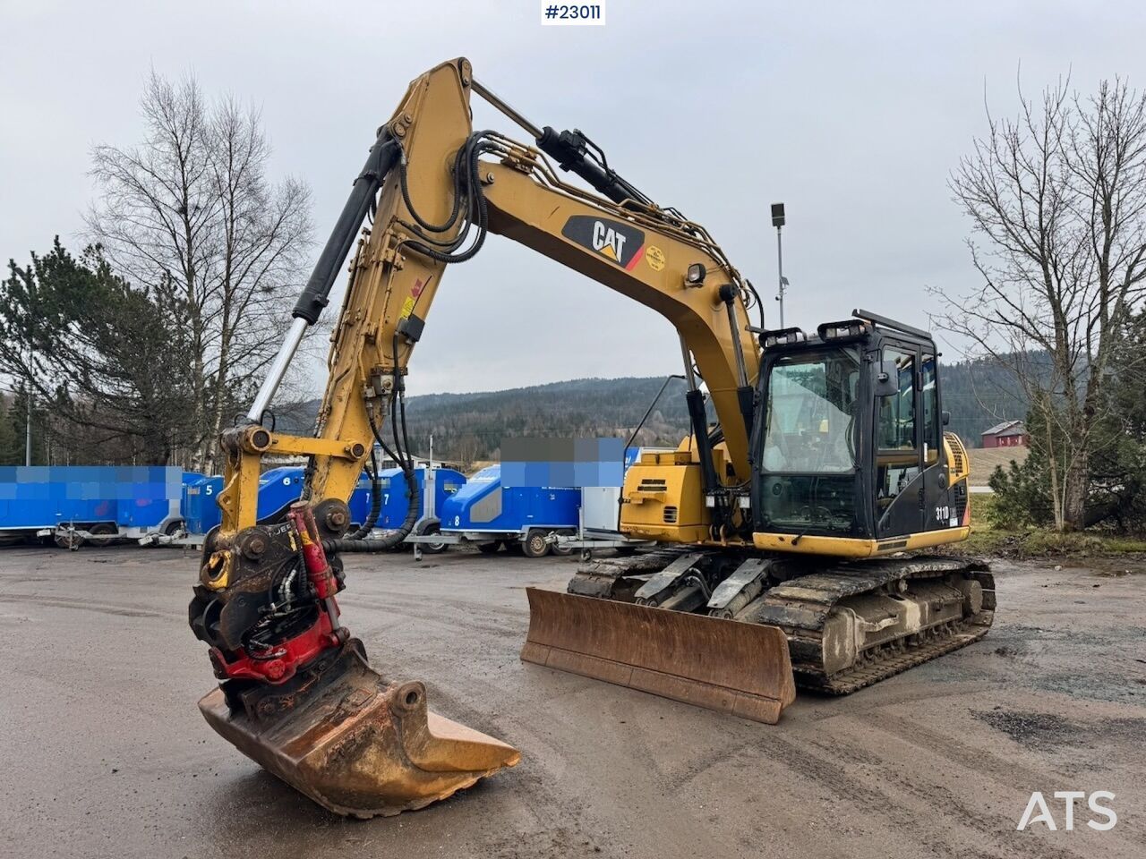 2011 Caterpillar 311D LRR crawler excavator, side view 2011 Caterpillar 311D LRR crawler excavator, side view