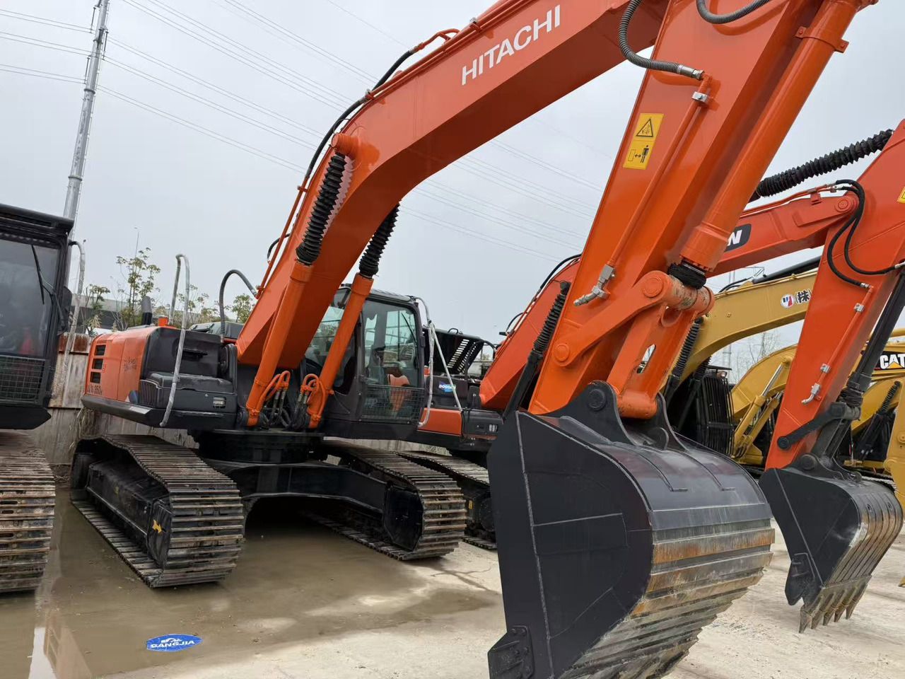 2023 Hitachi 350-5G crawler excavator, front three-quarter view