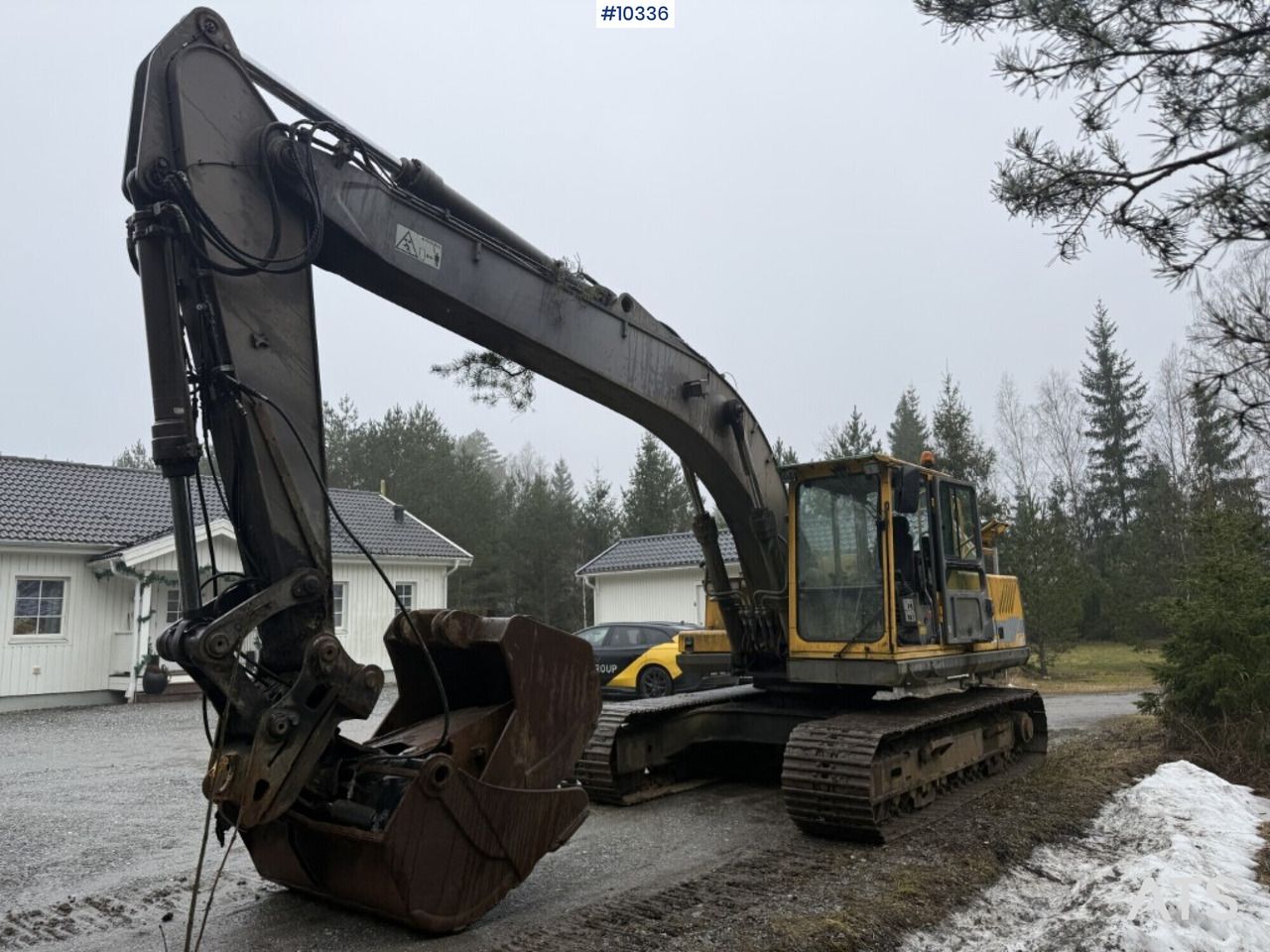 1998 Volvo EC280 crawler excavator, side view
