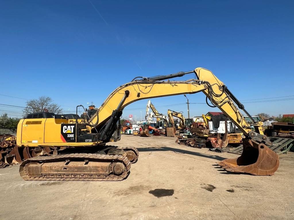2013 Caterpillar 336EL crawler excavator side view