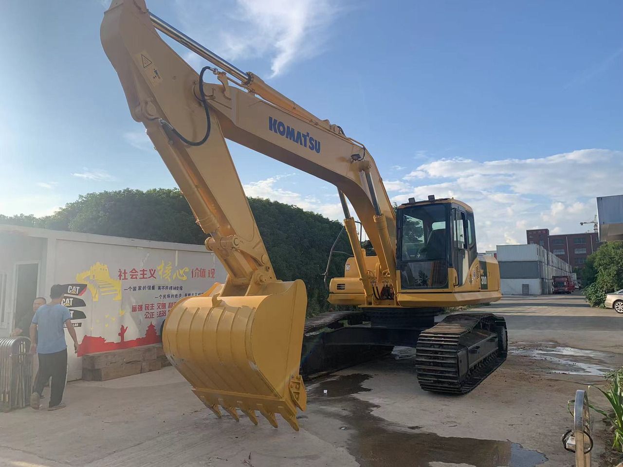2022 Komatsu PC300-7 crawler excavator, front three-quarter view