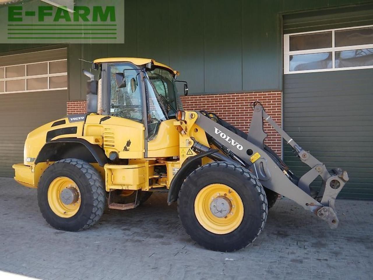 2011 Volvo L45F wheel loader, side profile view 2011 Volvo L45F wheel loader, side profile view