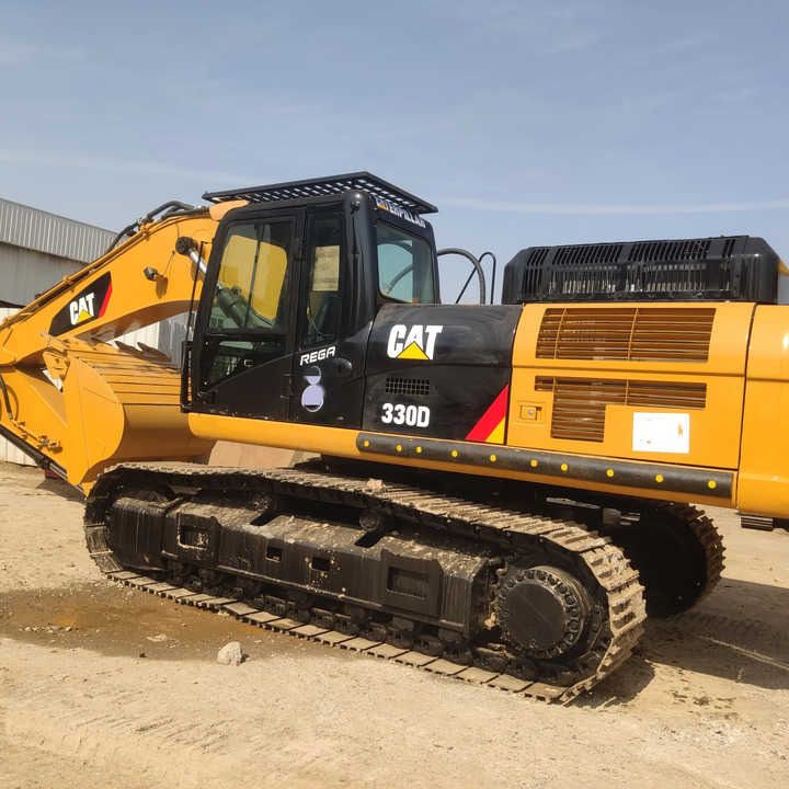 Caterpillar 330D crawler excavator, side view