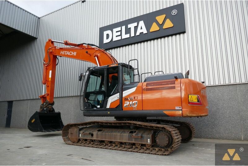 2022 Hitachi Zaxis 210LC crawler excavator, side profile view