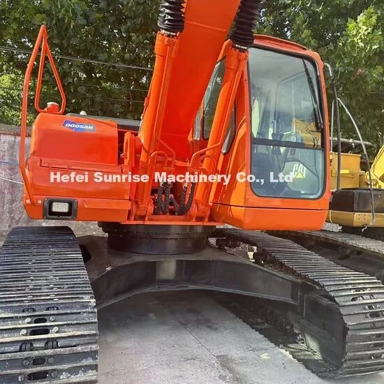 Doosan DH225LC-7 Crawler Excavator Doosan DH225LC-7 Crawler Excavator