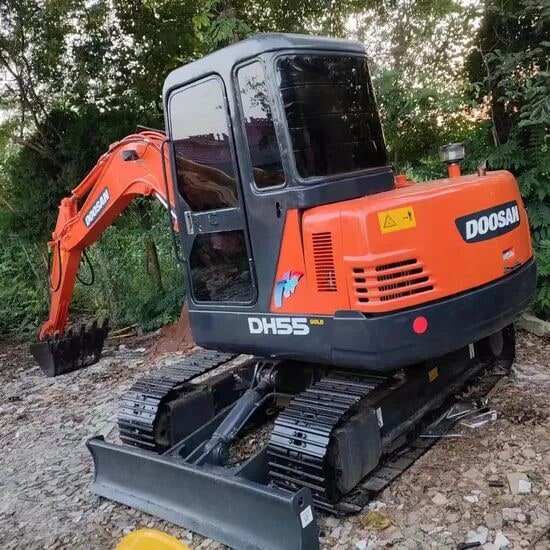 Doosan DH55 Crawler Excavator Doosan DH55 Crawler Excavator