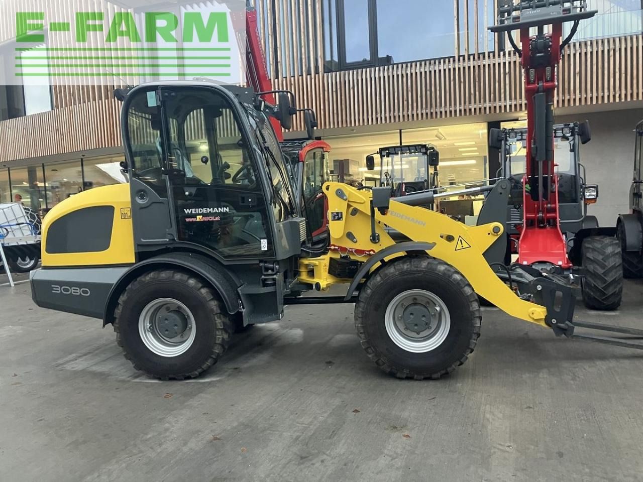 2022 Weidemann 3080 wheel loader side view