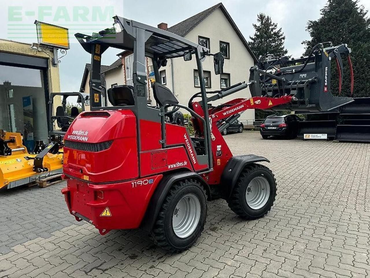 2023 Weidemann 1190E loader, rear three-quarter view 2023 Weidemann 1190E loader, rear three-quarter view