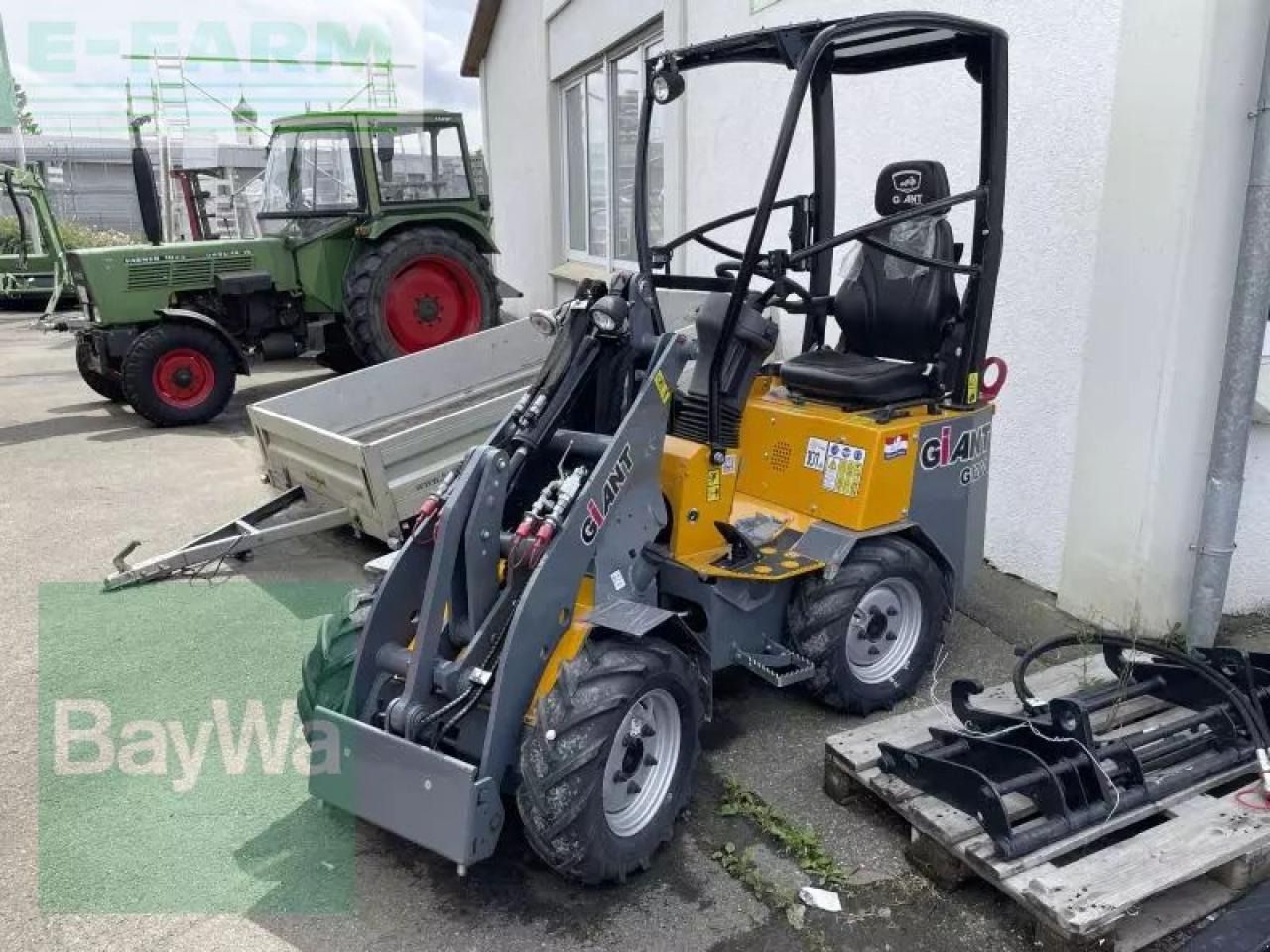 2023 Giant G1200 mini excavator, front three-quarter view 2023 Giant G1200 mini excavator, front three-quarter view