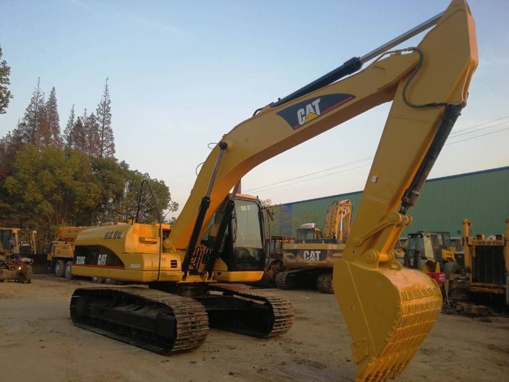 2021 Caterpillar 320C crawler excavator, side view