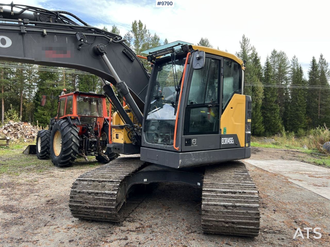 2017 Volvo ECR145EL crawler excavator, front three-quarter view