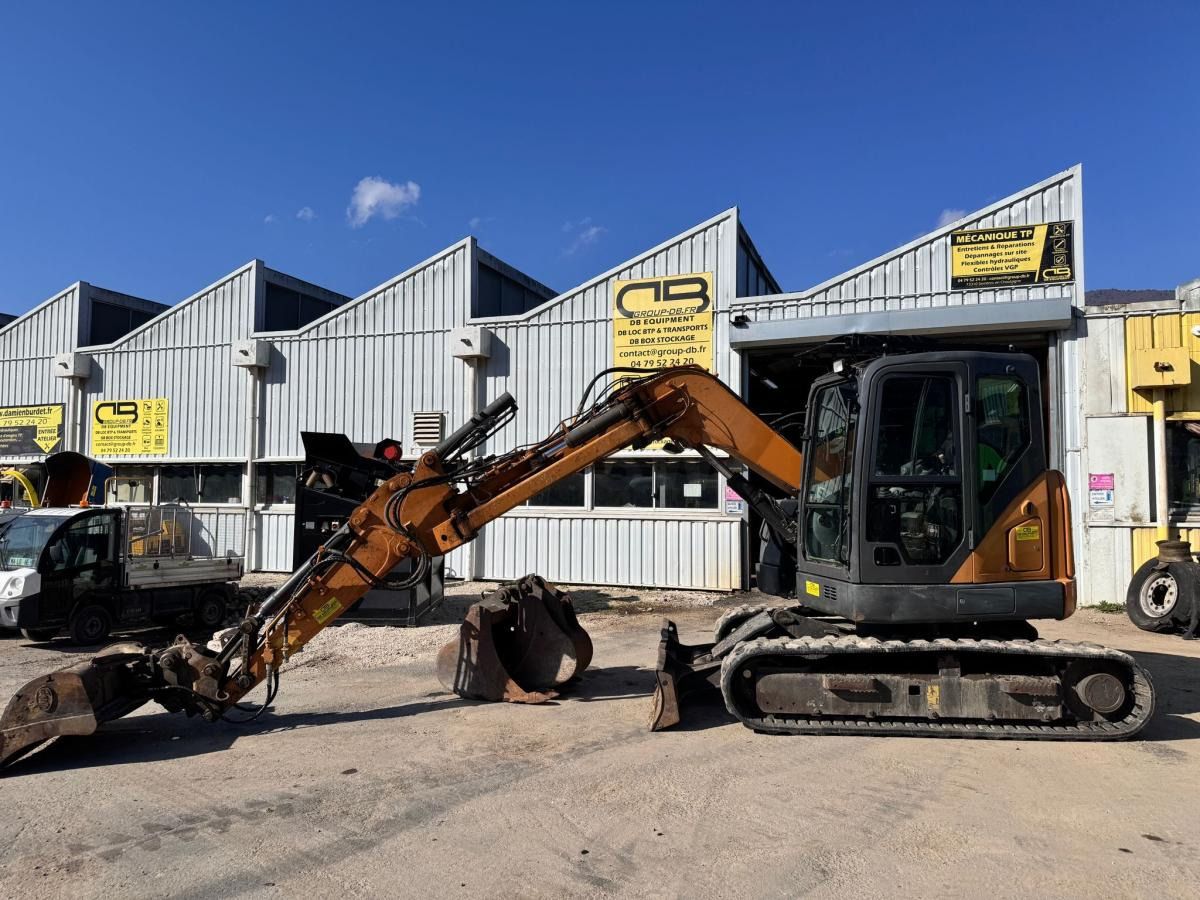 2017 CASE CX75C SR crawler excavator, side view