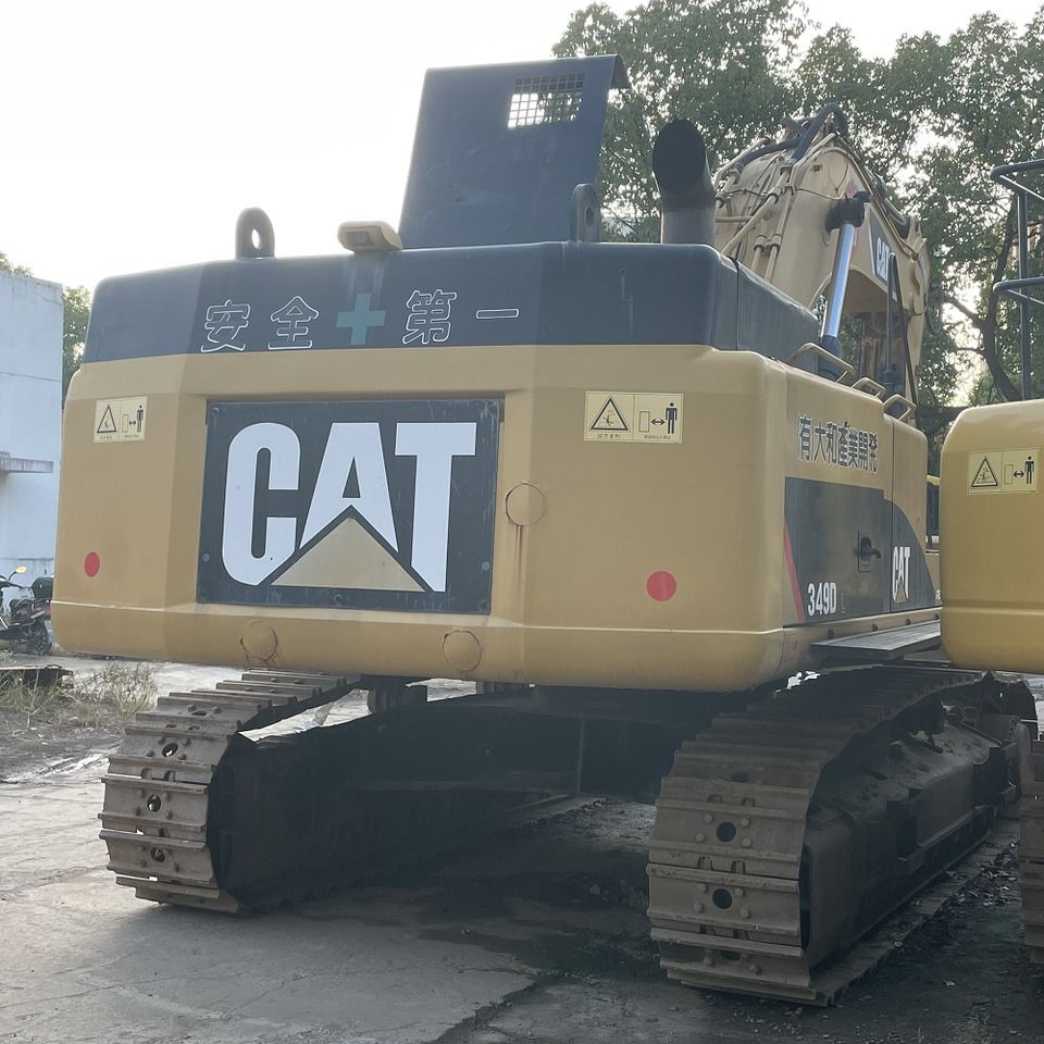 2019 Caterpillar 349DL crawler excavator rear view