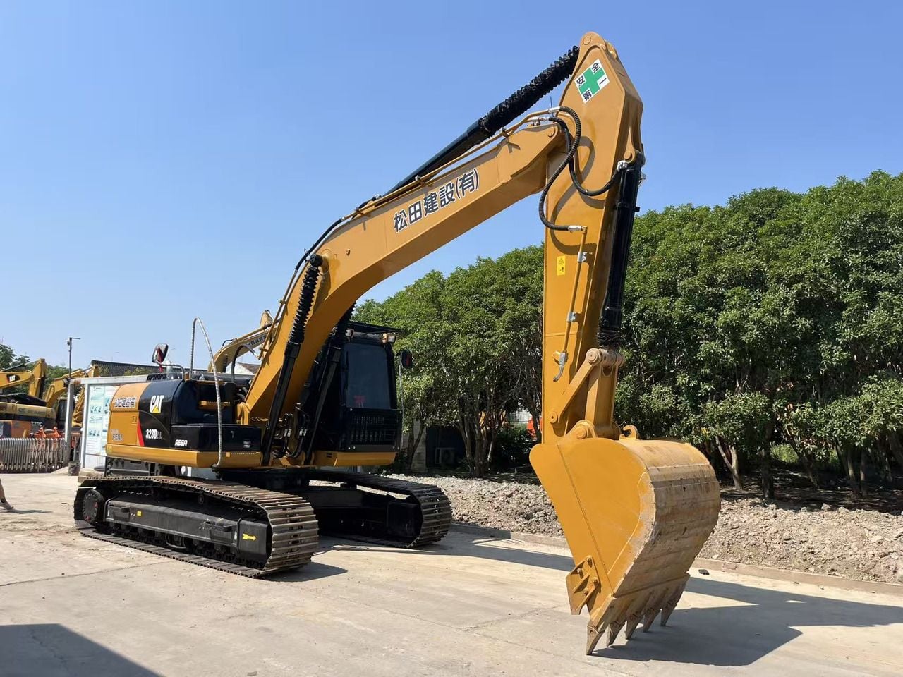2019 Caterpillar 323D2L crawler excavator, side view