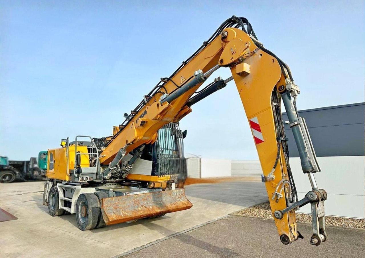 2015 Liebherr LH22 M wheel excavator, side view