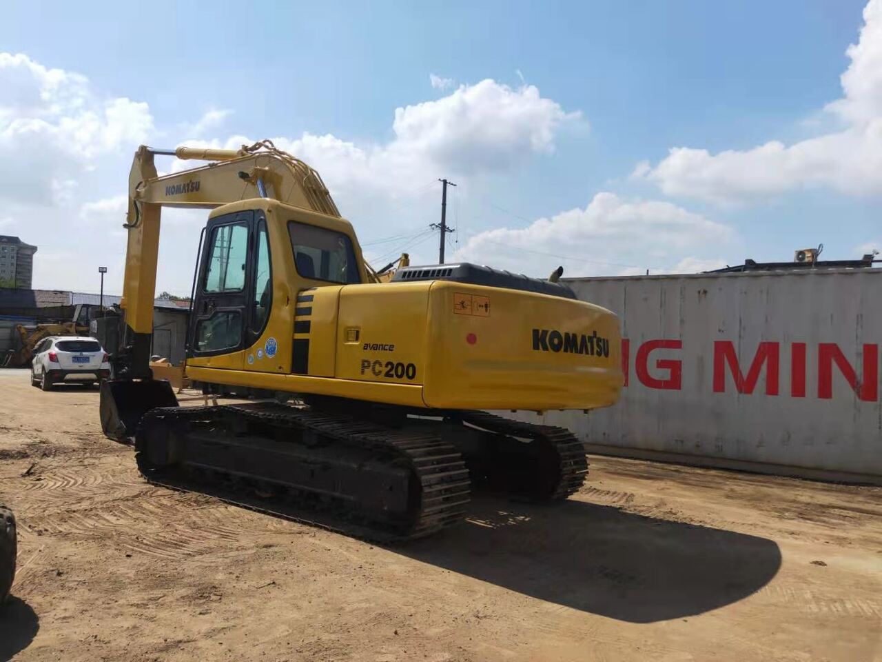 2006 Komatsu PC200-6 crawler excavator, rear three-quarter view