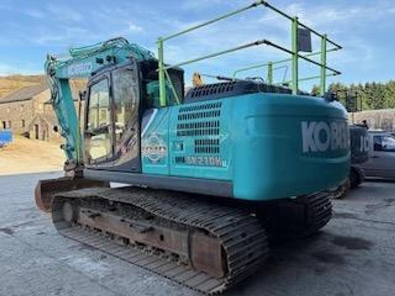 2018 Kobelco SK210HLC-10 excavator, rear three-quarter view