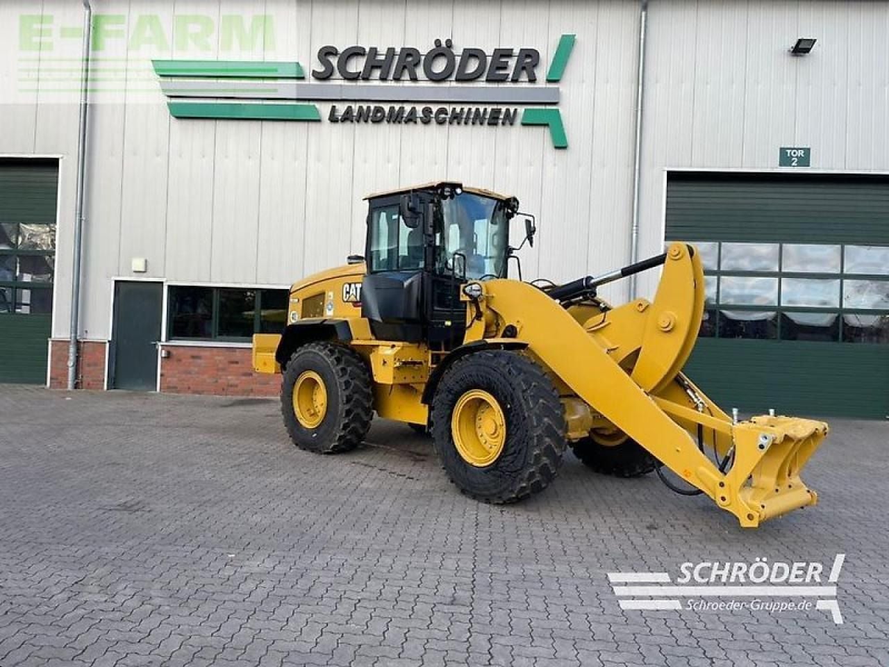 2023 Caterpillar 938H wheel loader, side view