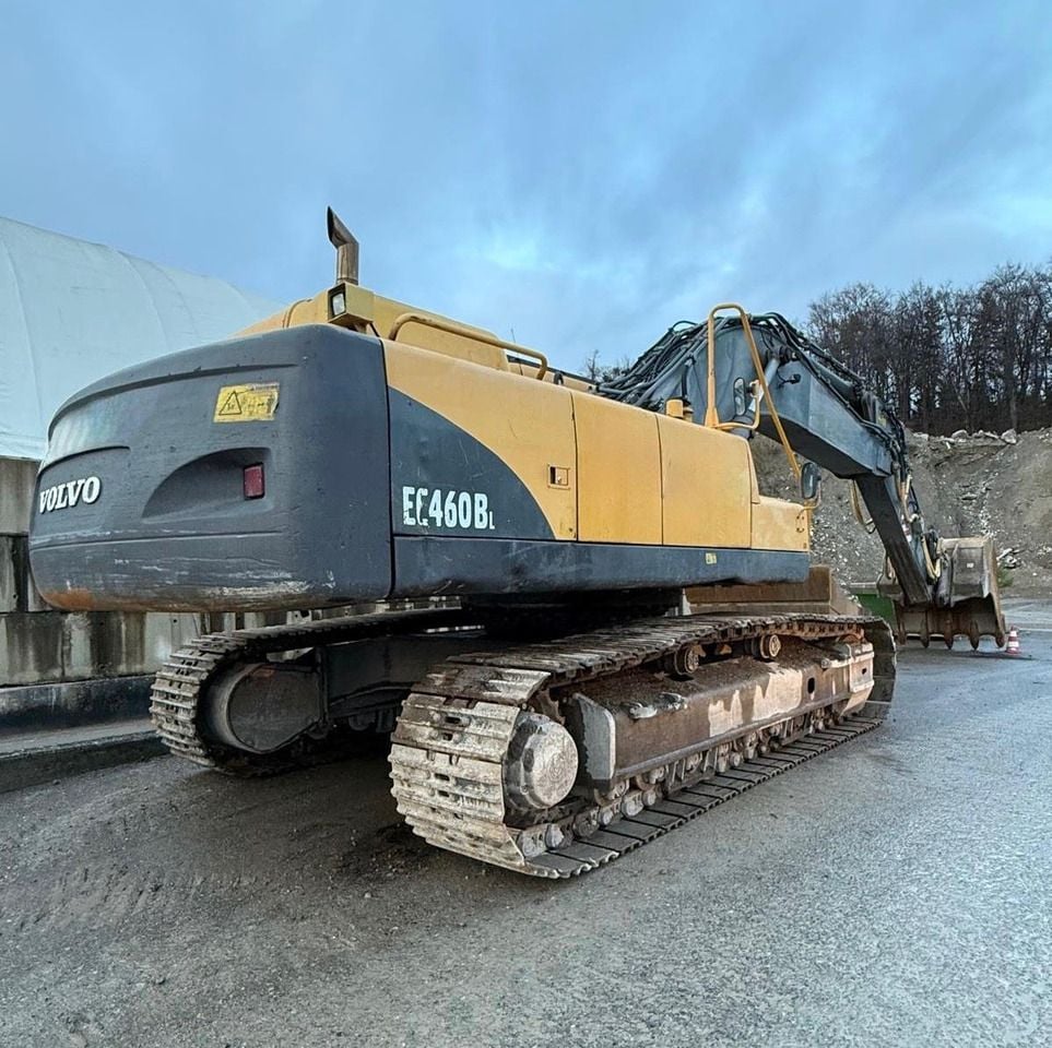 2007 Volvo EC460BLC crawler excavator, rear three-quarter view