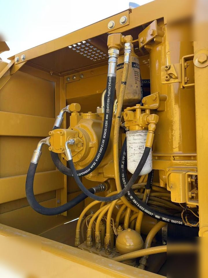 2020 Caterpillar 320BL crawler excavator engine compartment detail